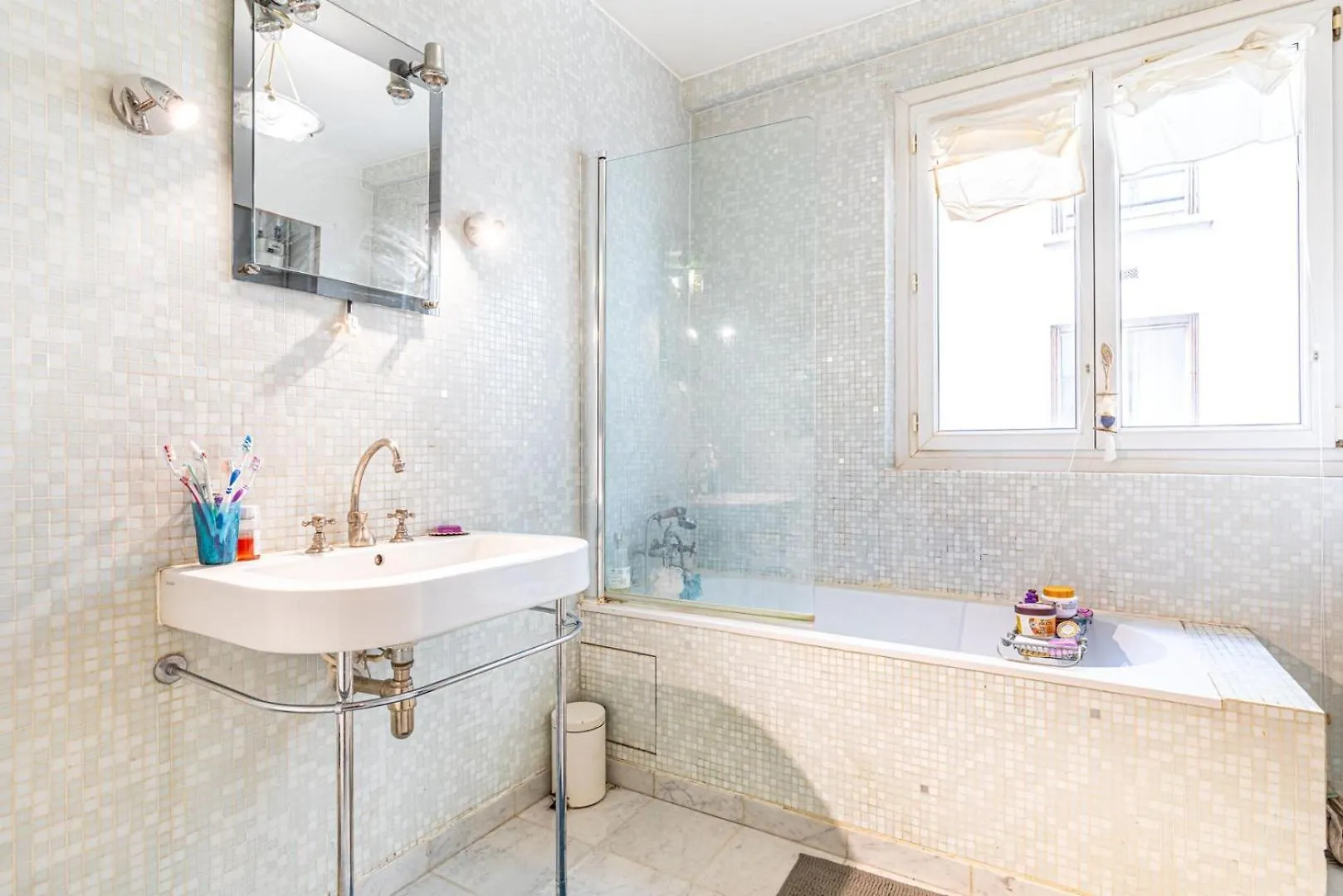 Guestready - Parisian Getaway In The 10th Arr. Paris